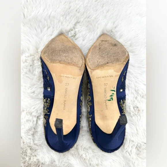 Manolo Blahnik Crystal Embellished Satin Pumps floral accents Navy Blue 37 US 7 - Picture 10 of 10